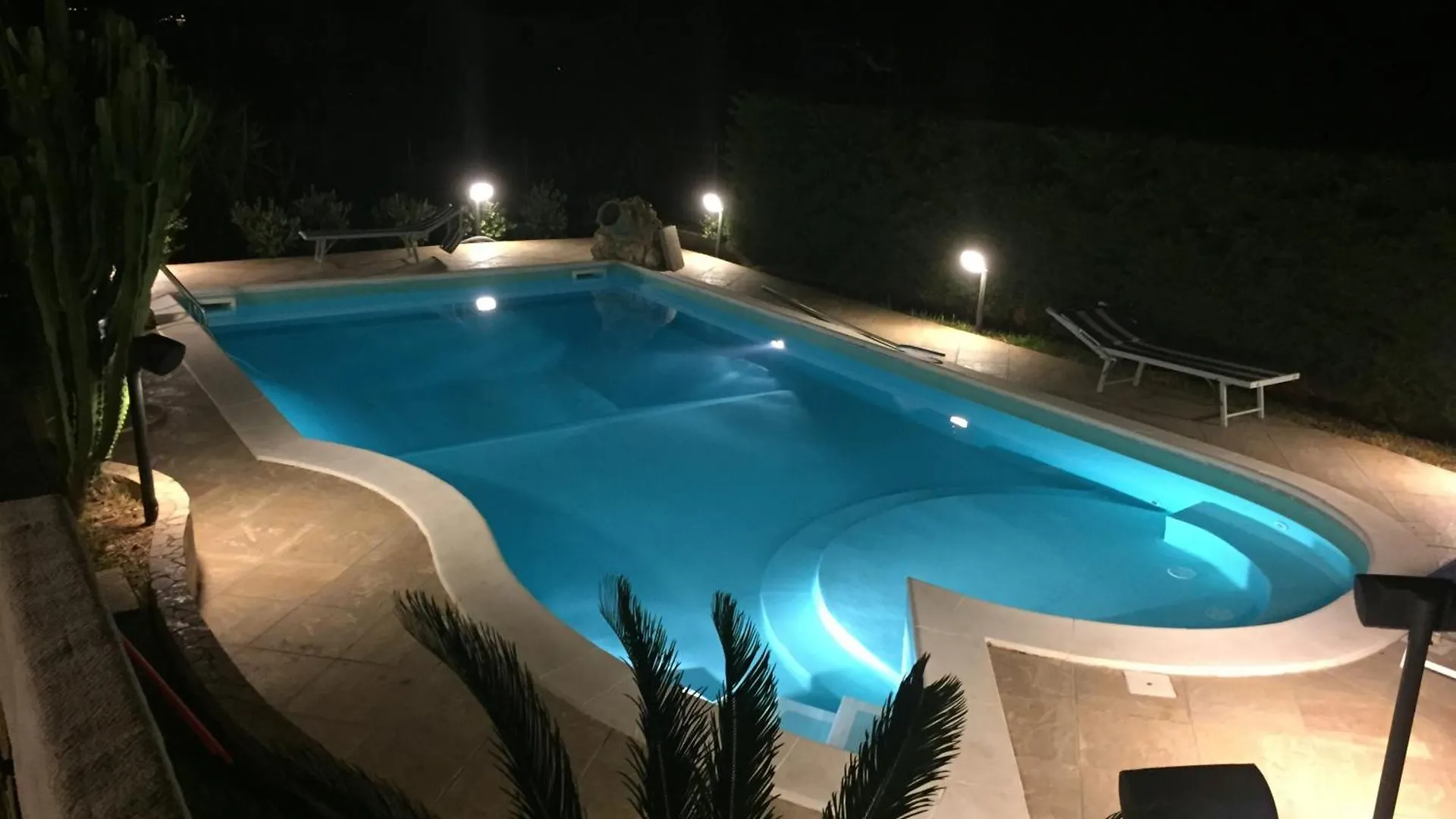 Doppia Villa Indipendente/Clara Mandra Capreria